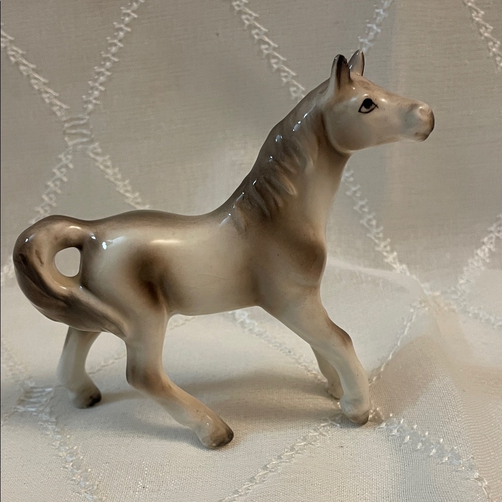 Vintage Japan Ceramic Horse Figurine - Brown and Cream